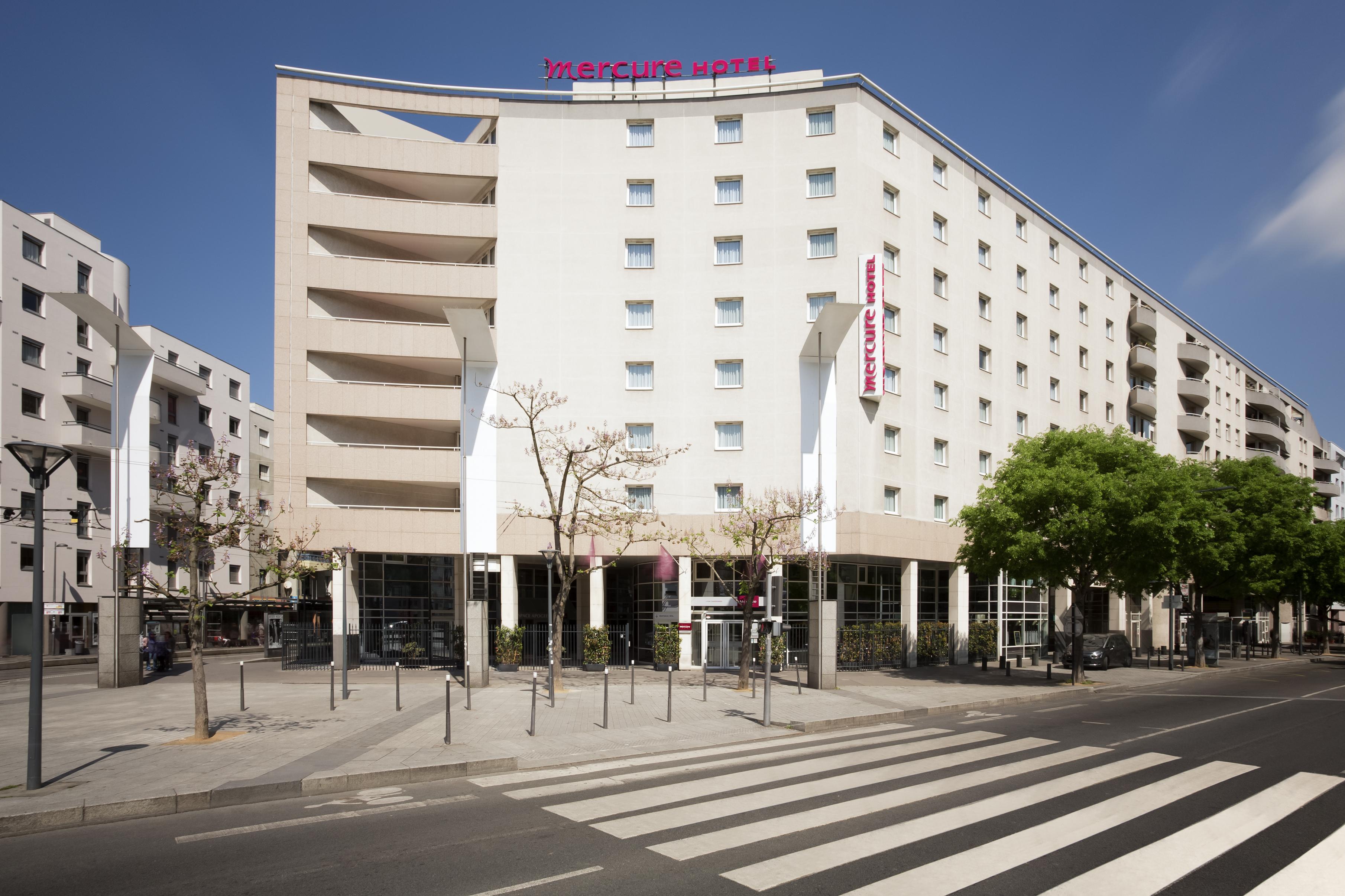 וילאורבן Hotel Mercure Lyon Centre Charpennes מראה חיצוני תמונה